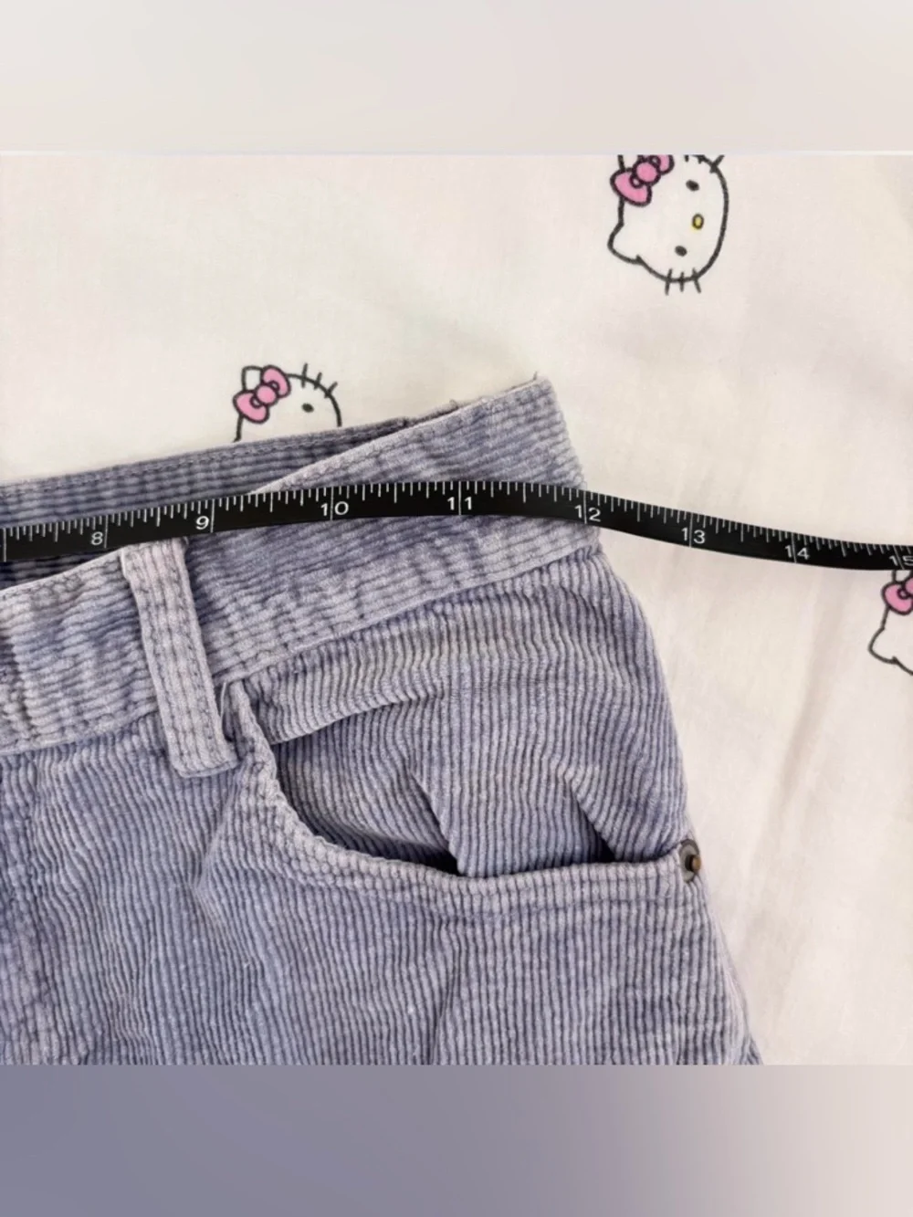 Corduroy mini shorts from brandy Melville - Picture 4 of 4